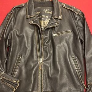 Tommy Bahama leather jacket used but never worn.
